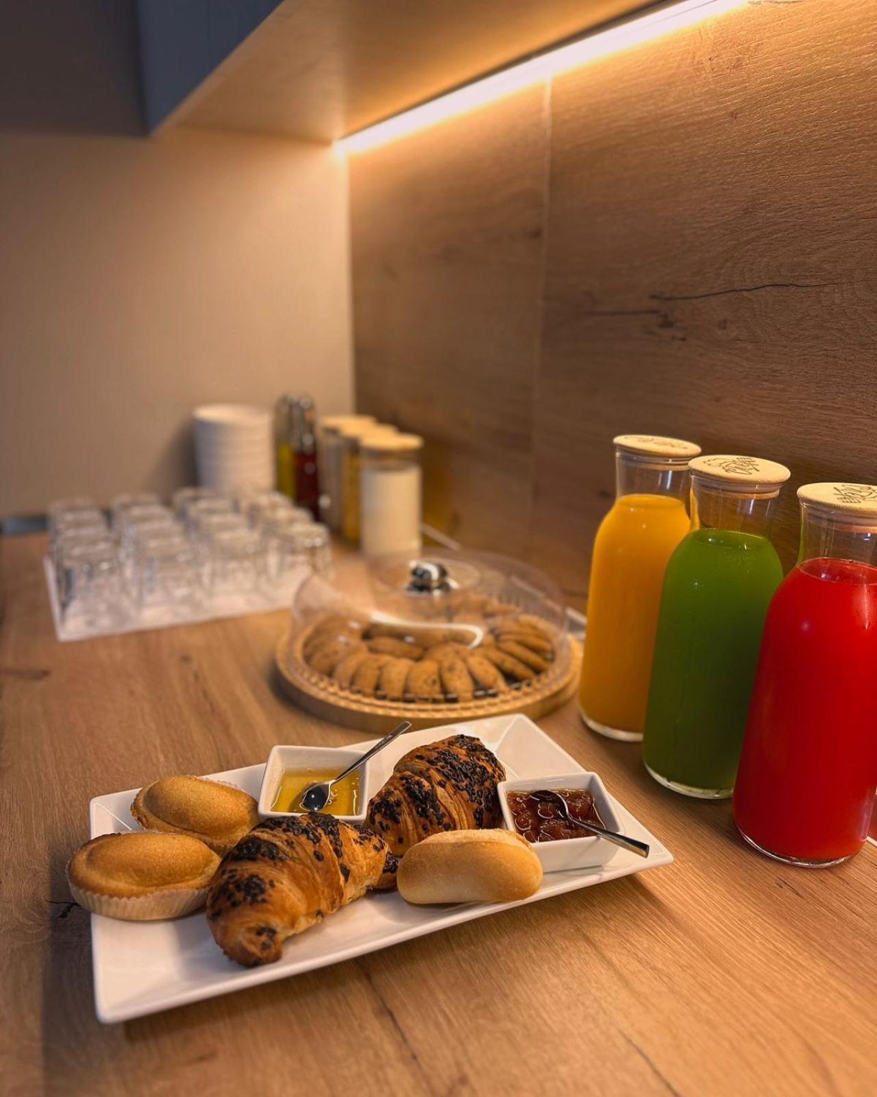 The Roots Boutique Hotel Shkodër Eksteriør billede