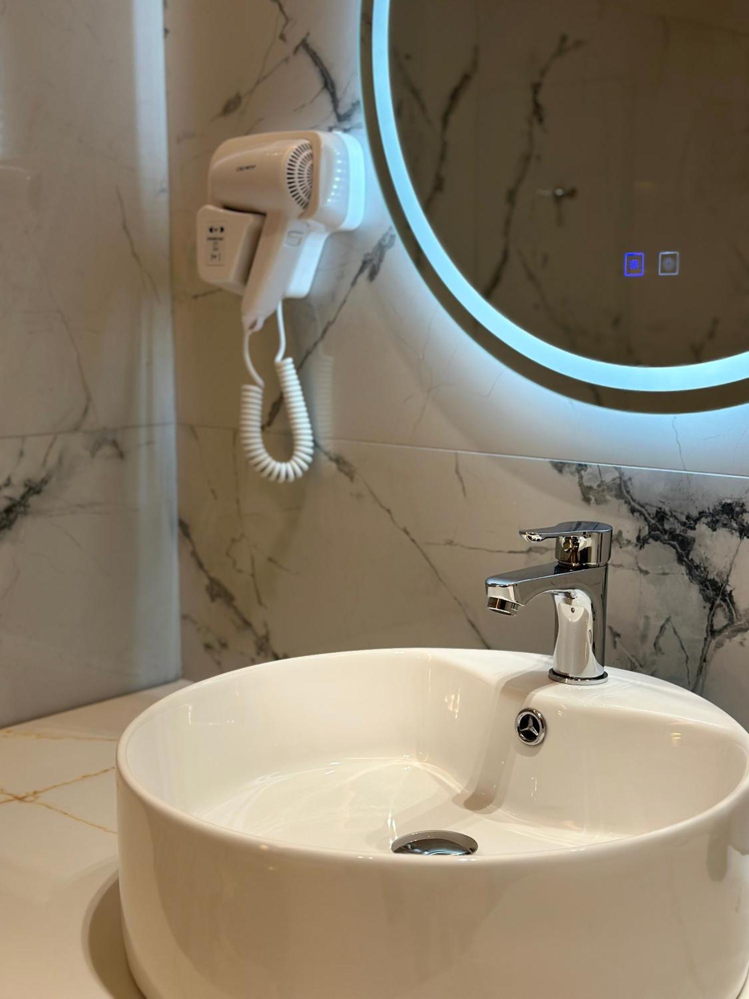 The Roots Boutique Hotel Shkodër Eksteriør billede